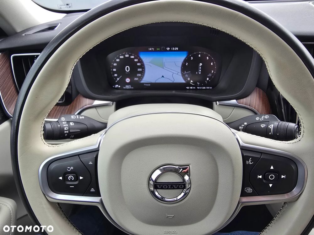 Volvo XC 60 T5 AWD Geartronic Momentum - 24