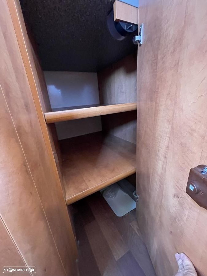 Carthago C-Tourer Camas gémeas e basculante - 31