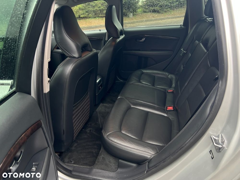 Volvo XC 70 - 23