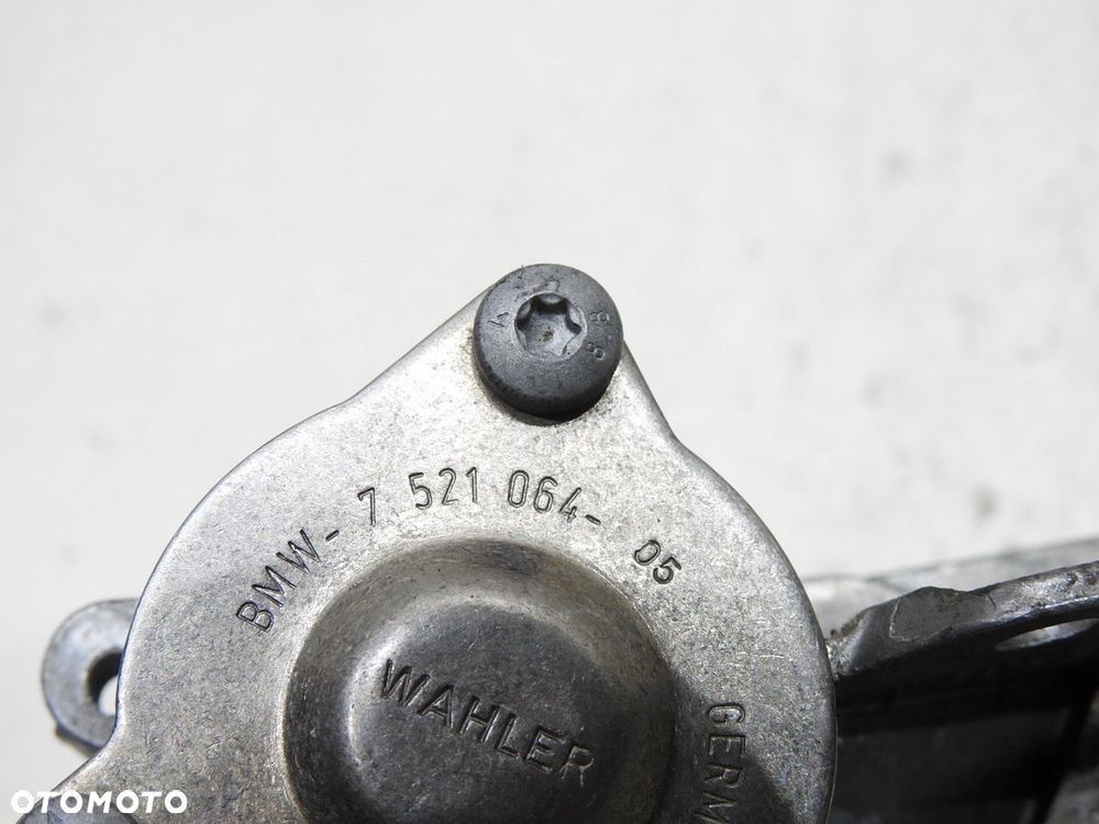 TERMOSTAT CHŁODNICZKI OLEJU SKRZYNI BMW 3 E90 2.0D - 8