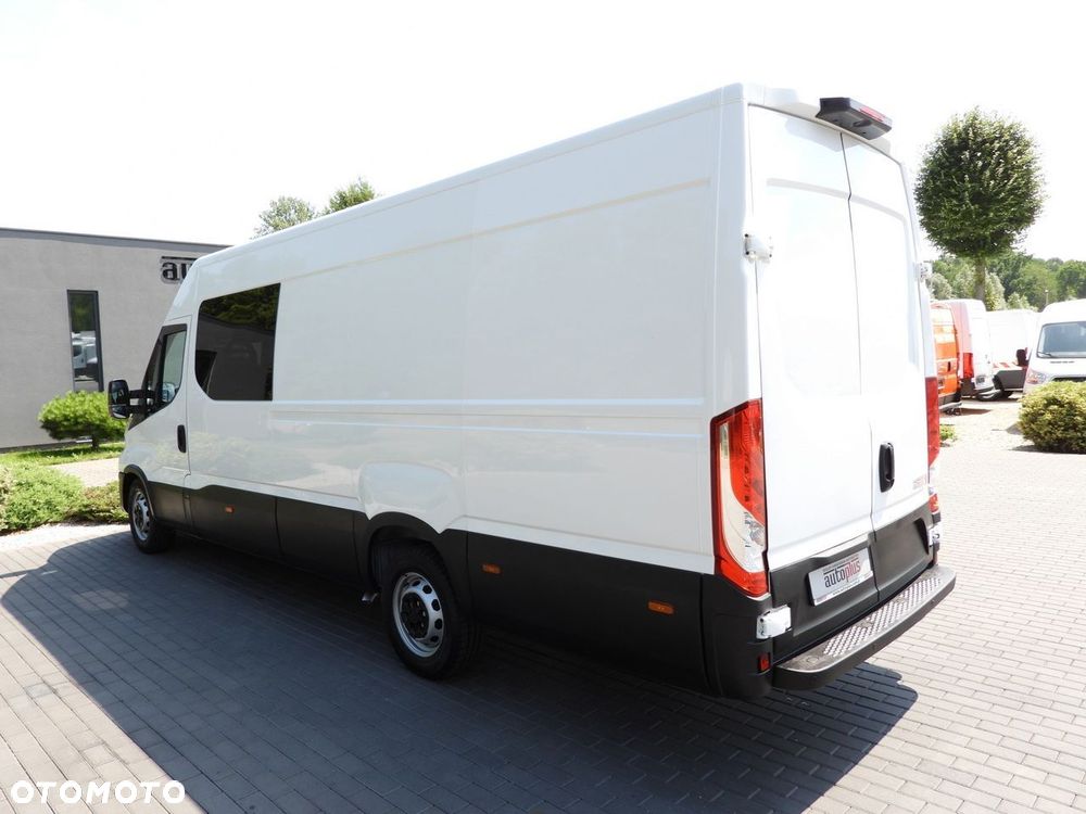 Iveco DAILY 35S16 FURGON BRYGADÓWKA 7 MIEJSC TEMPOMAT KLIMATYZACJA  160KM - 11