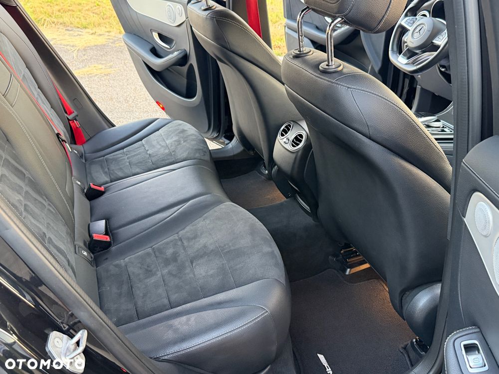 Mercedes-Benz GLC 250 4Matic 9G-TRONIC AMG Line - 31