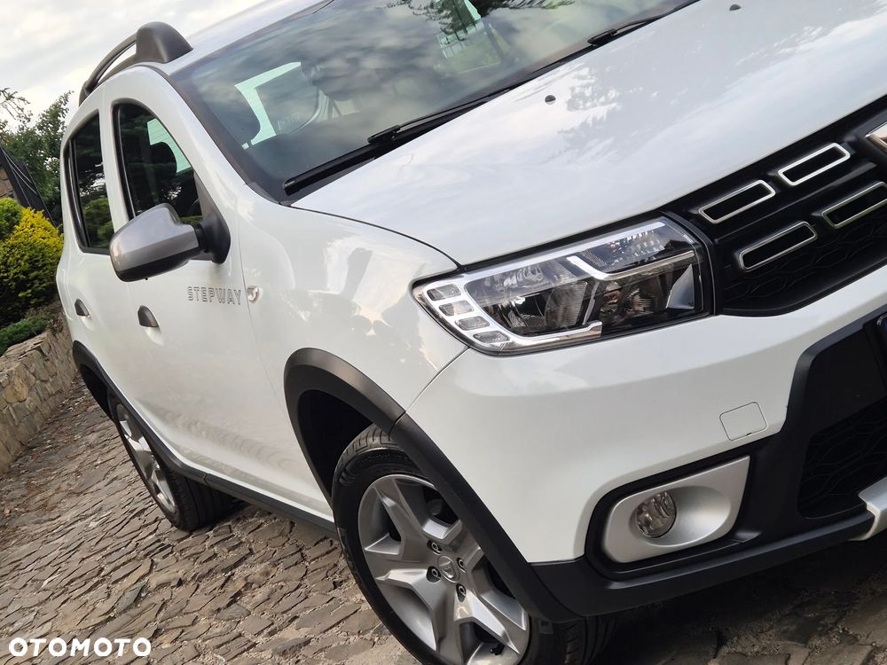 Dacia Sandero Stepway TCe 90 (S&S) Celebration - 13