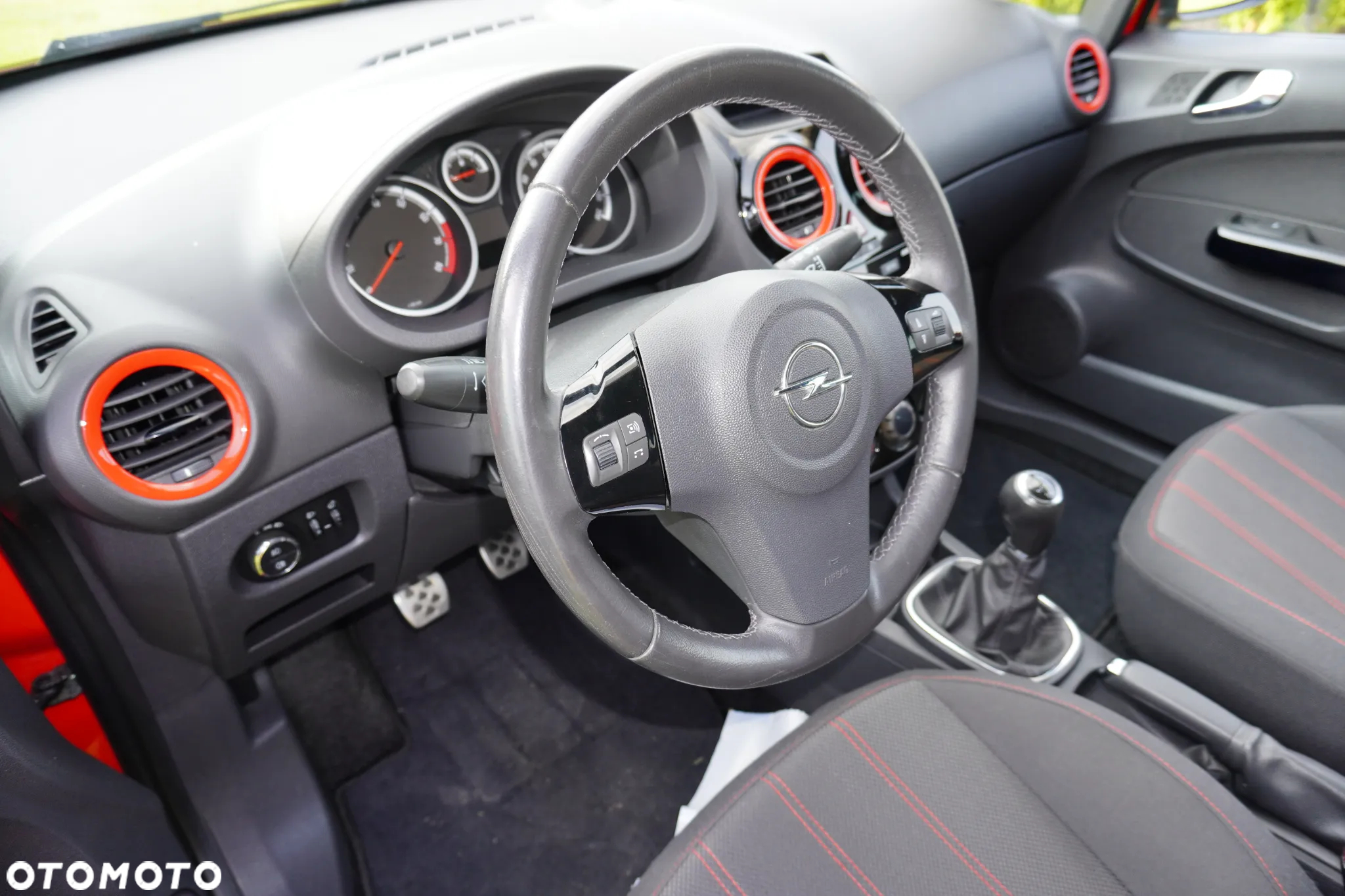 Opel Corsa 1.4 16V Edition - 19