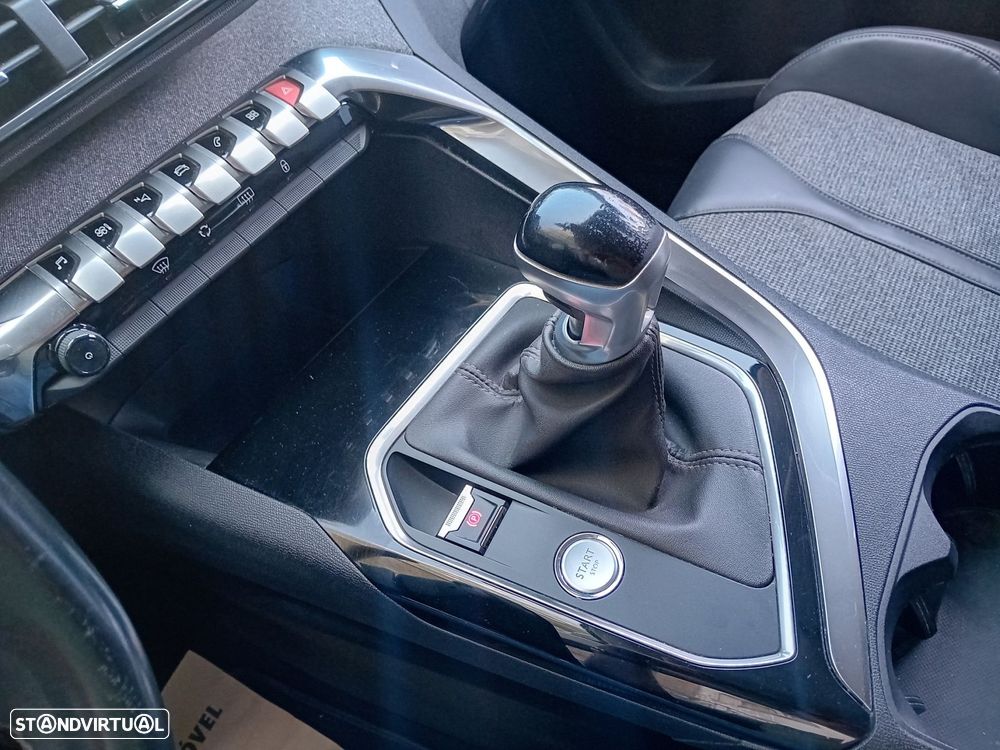 Peugeot 5008 1.2 PureTech Allure - 19