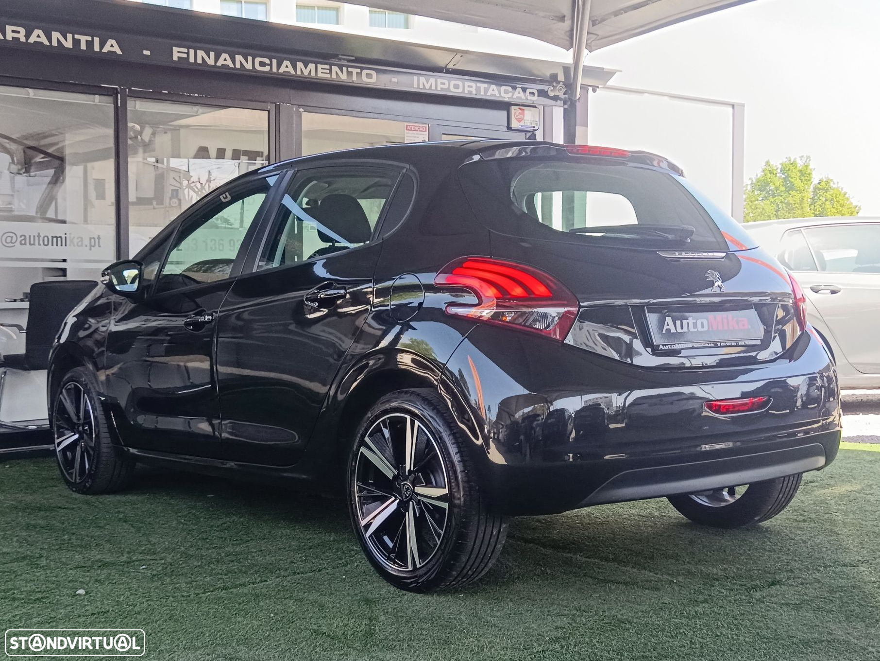 Peugeot 208 1.6 BlueHDi Active - 11