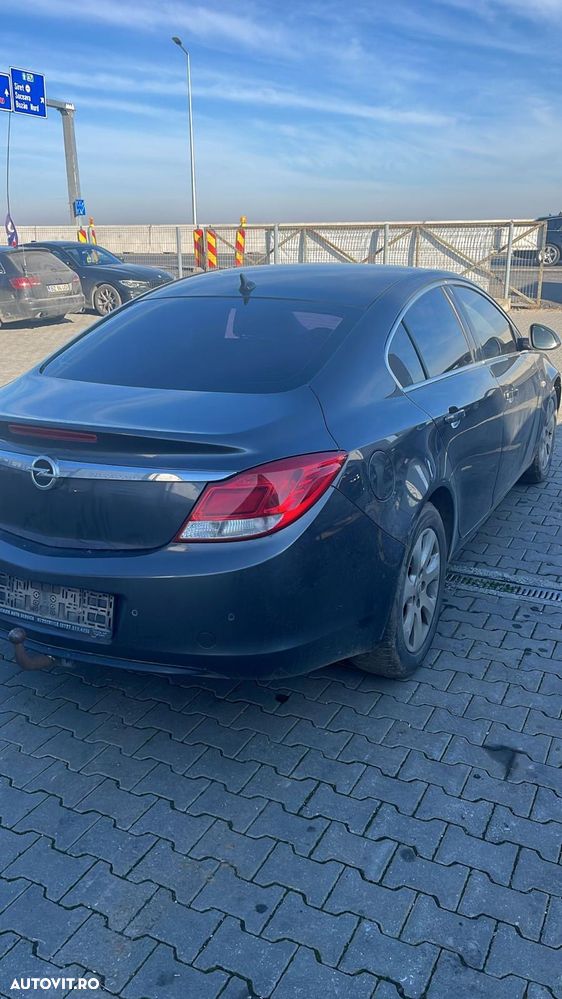 Dezmembram Opel Insignia 2.0 diesel din 2011 - 3