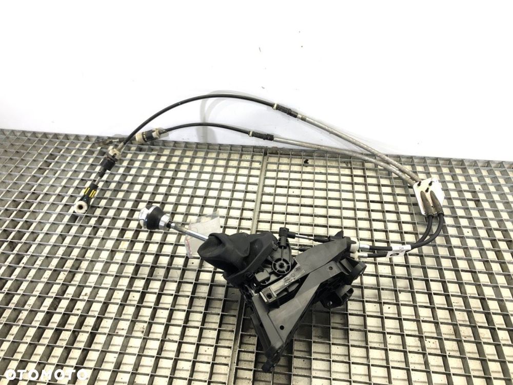 DŹWIGNIA ZMIANY BIEGÓW  FORD FIESTA VI (CB1, CCN) 2008 - 2022 1.0 EcoBoost 74 kW [100 KM] benzyna - 1