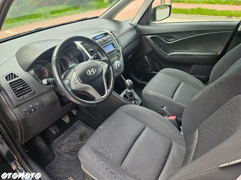 Hyundai ix20 1.4 blue Comfort - 11