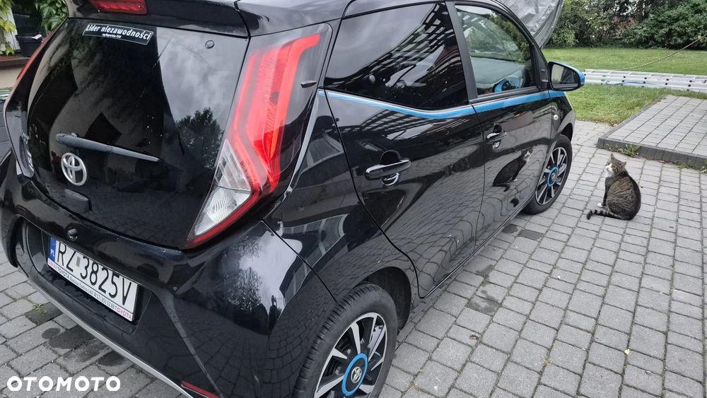 Toyota Aygo 1.0 VVT-i Color Edition - 2
