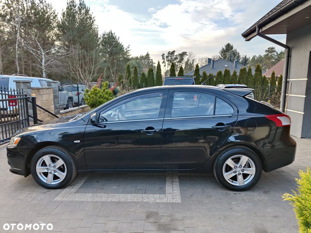 Mitsubishi Lancer 1.8 Intense - 23
