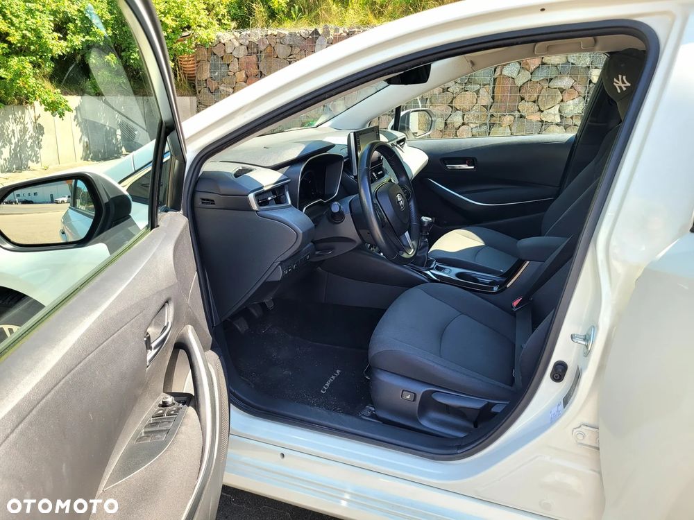 Toyota Corolla 1.6 Comfort - 19