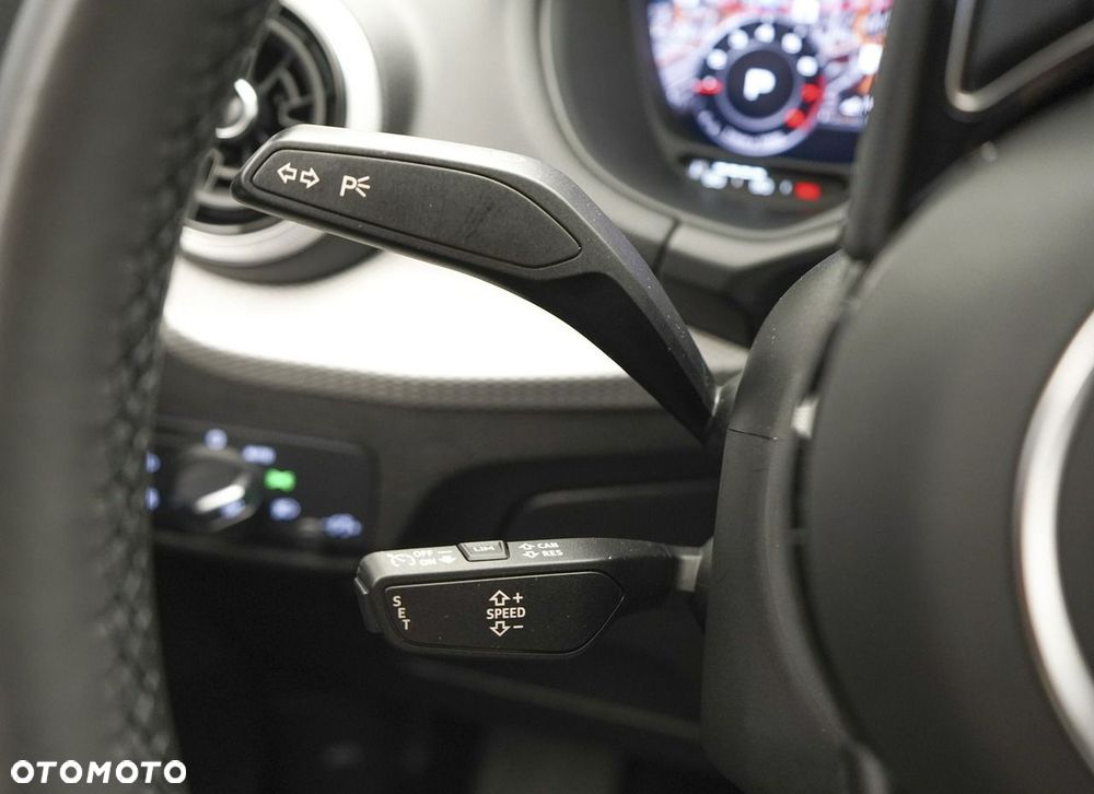 Audi Q2 - 21