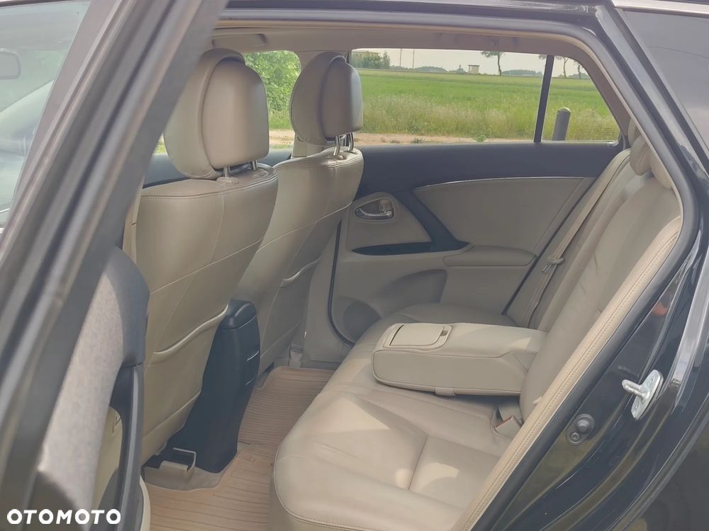 Toyota Avensis 2.2 D-4D Sol - 36