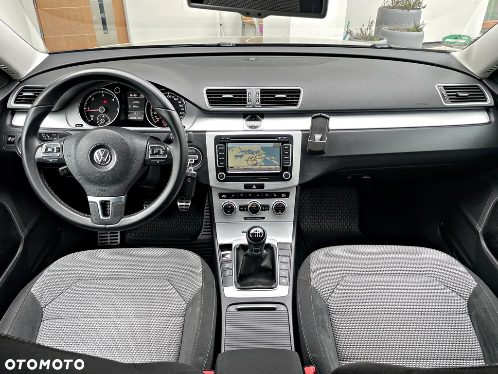 Volkswagen Passat Alltrack 2.0 TDI BlueMotion Technology - 25