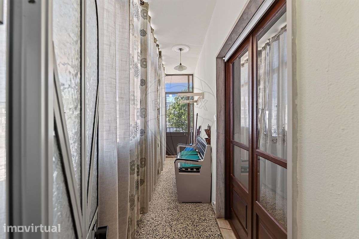 Apartamento T0 para venda - Grande imagem: 3/3