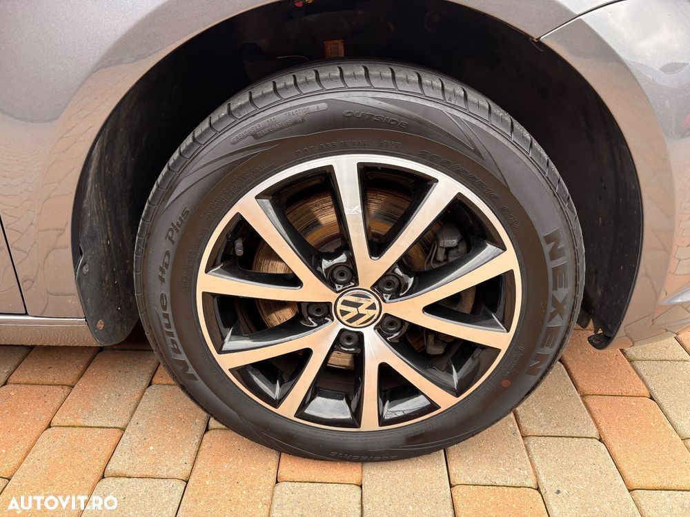 Volkswagen Touran 2.0 TDI DPF Highline - 25