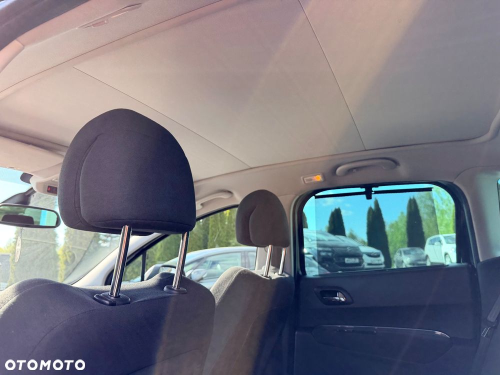 Peugeot 3008 1.6 THP Allure - 17