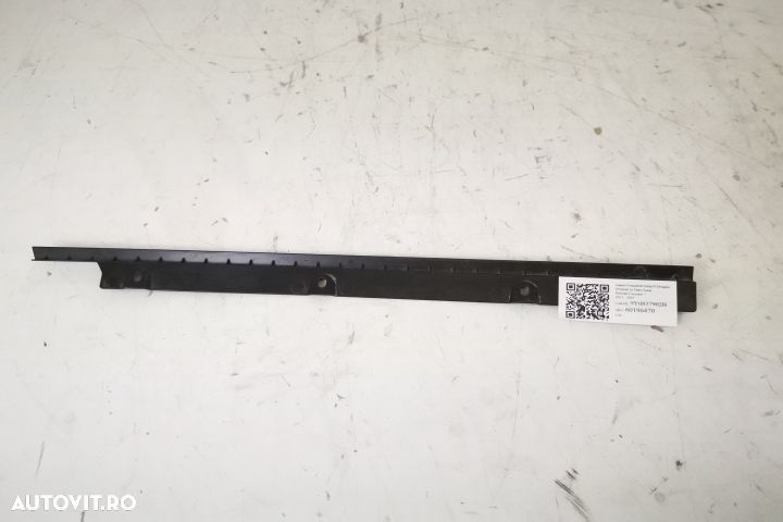 Suport Ornament Stalp B Dreapta Original In Stare Buna Porsche  Cayenn - 1