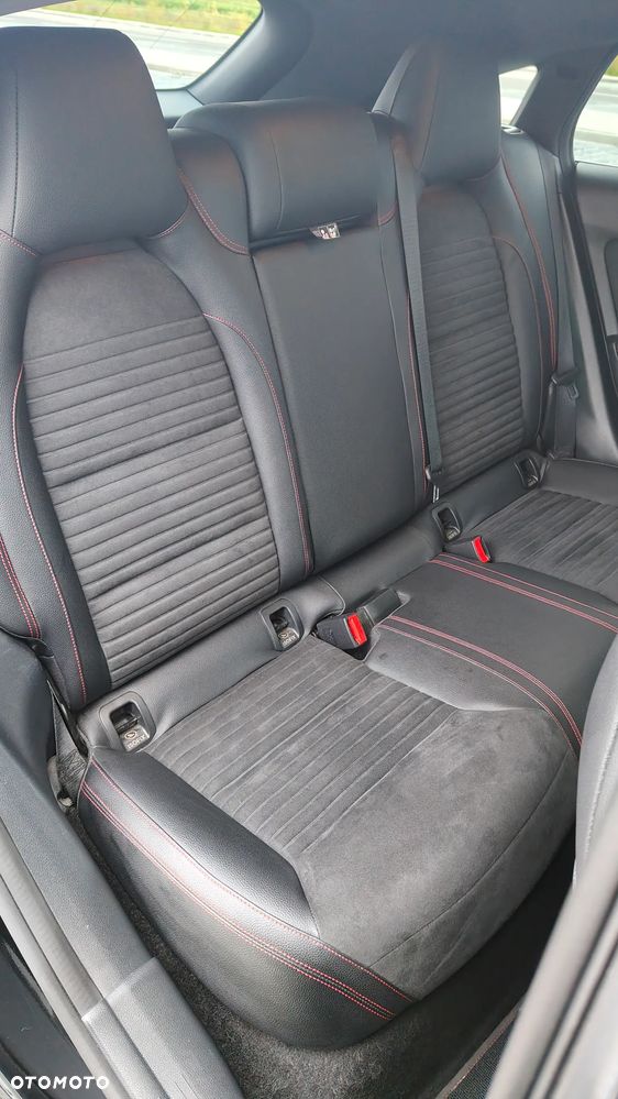 Mercedes-Benz CLA 200 (CDI) d 7G-DCT AMG Line - 24