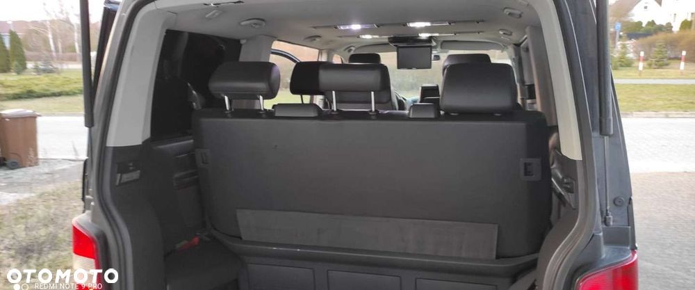 Volkswagen Multivan - 11