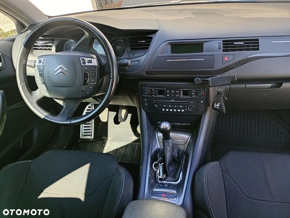 Citroën C5 2.0 16V Confort - 9