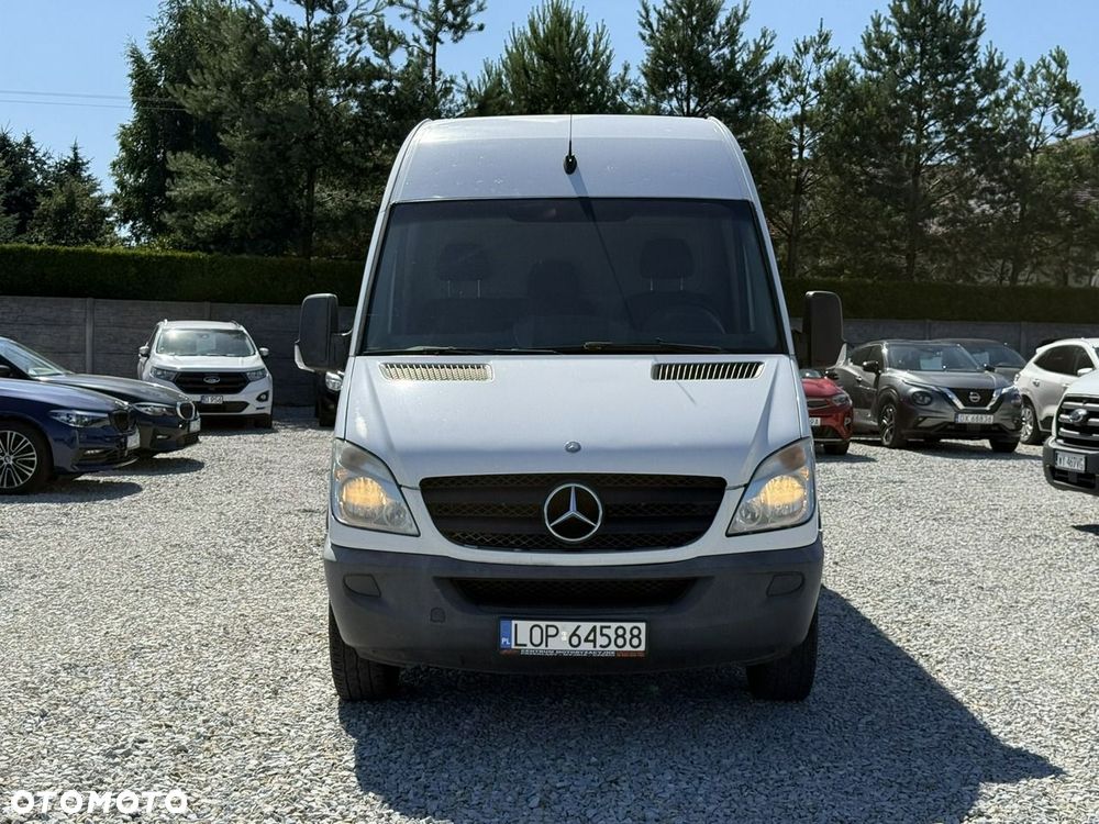 Mercedes-Benz Sprinter - 2