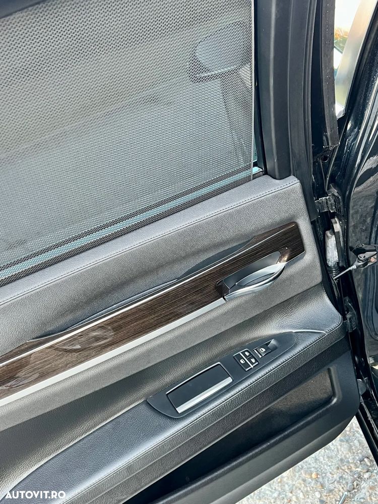BMW Seria 7 730d - 10