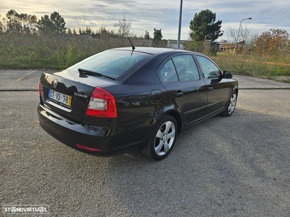 Skoda Octavia 1.6 TDI Ambiente - 4