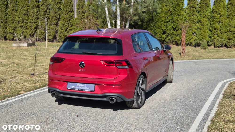Volkswagen Golf - 14