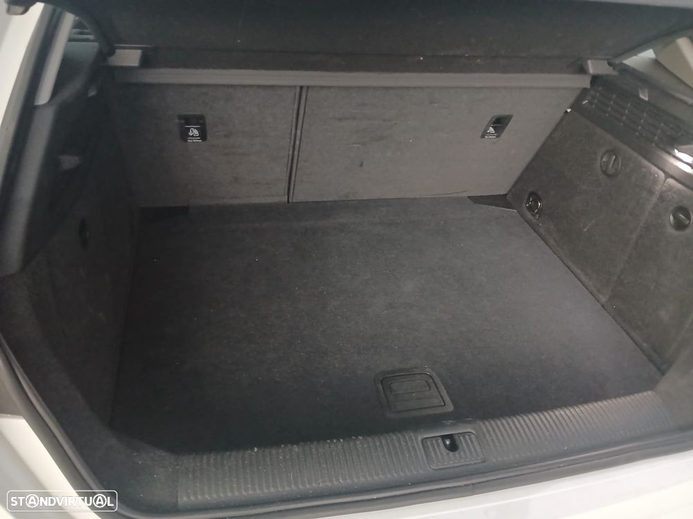 Audi A3 Sportback 30 TDI Design - 28