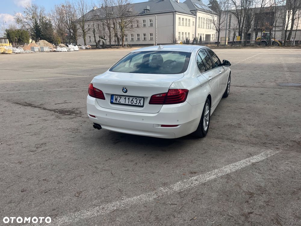 BMW Seria 5 518d - 10