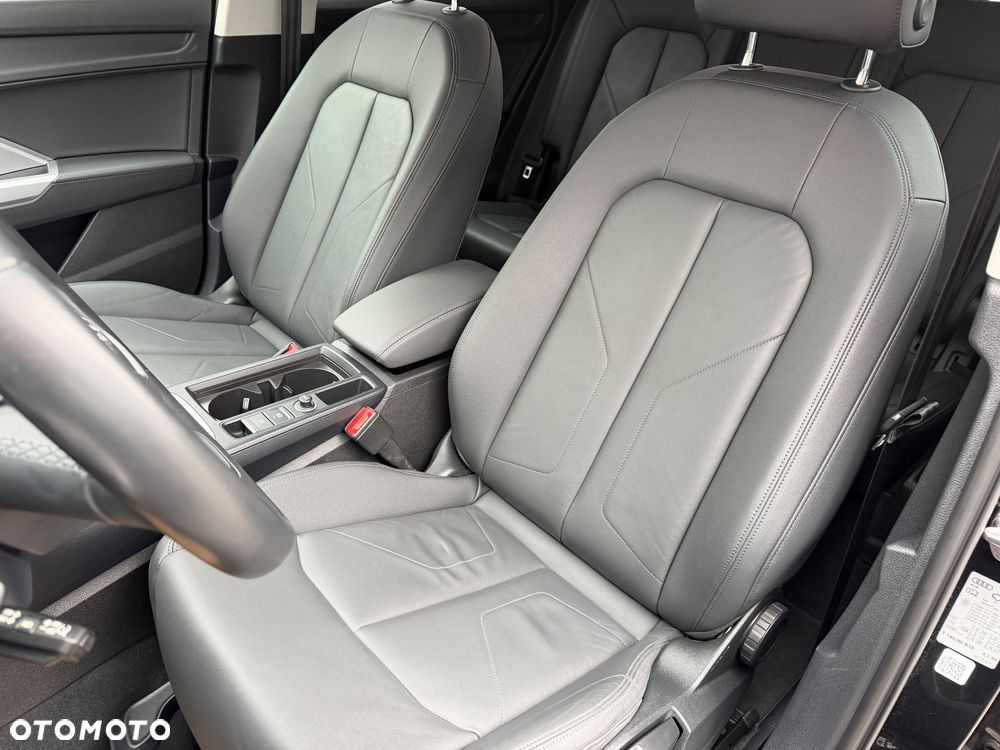 Audi Q3 Sportback - 9