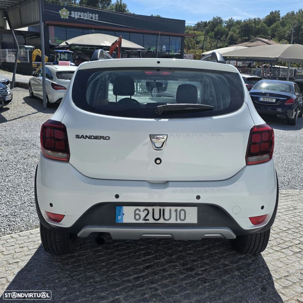 Dacia Sandero 0.9 TCe Stepway - 11