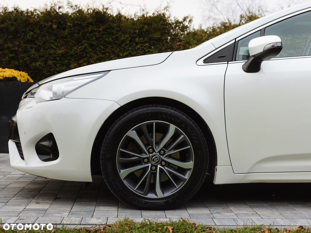 Toyota Avensis 2.0 D-4D Prestige - 27