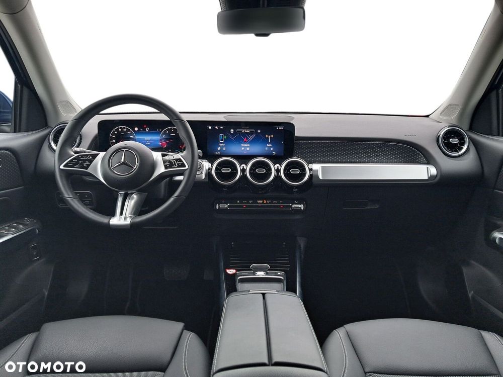 Mercedes-Benz GLB - 10