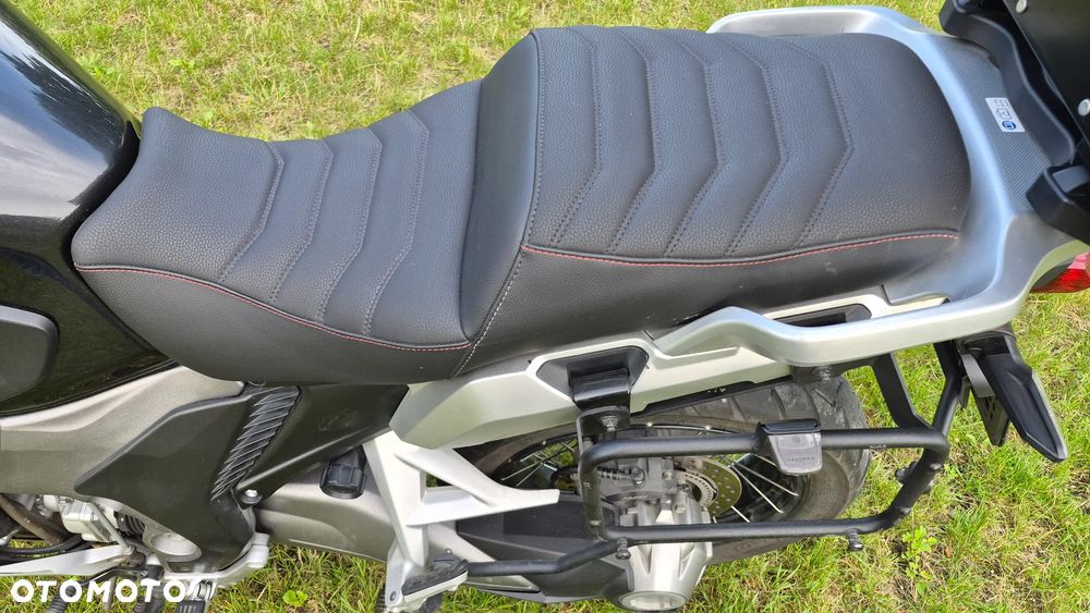 Honda VFR - 11
