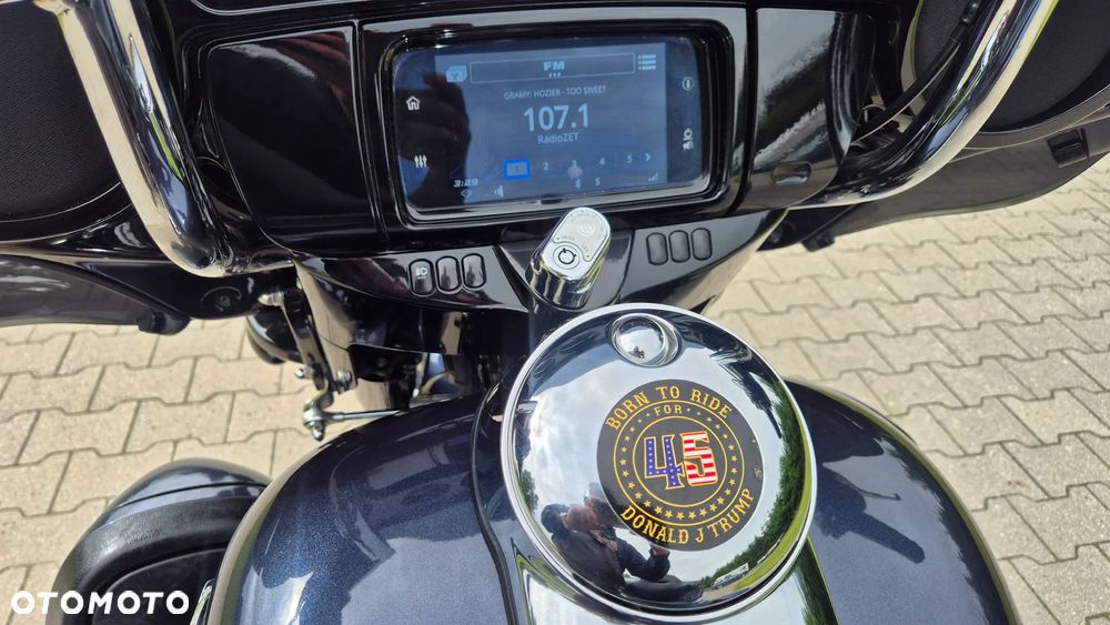 Harley-Davidson Tri Glide - 24