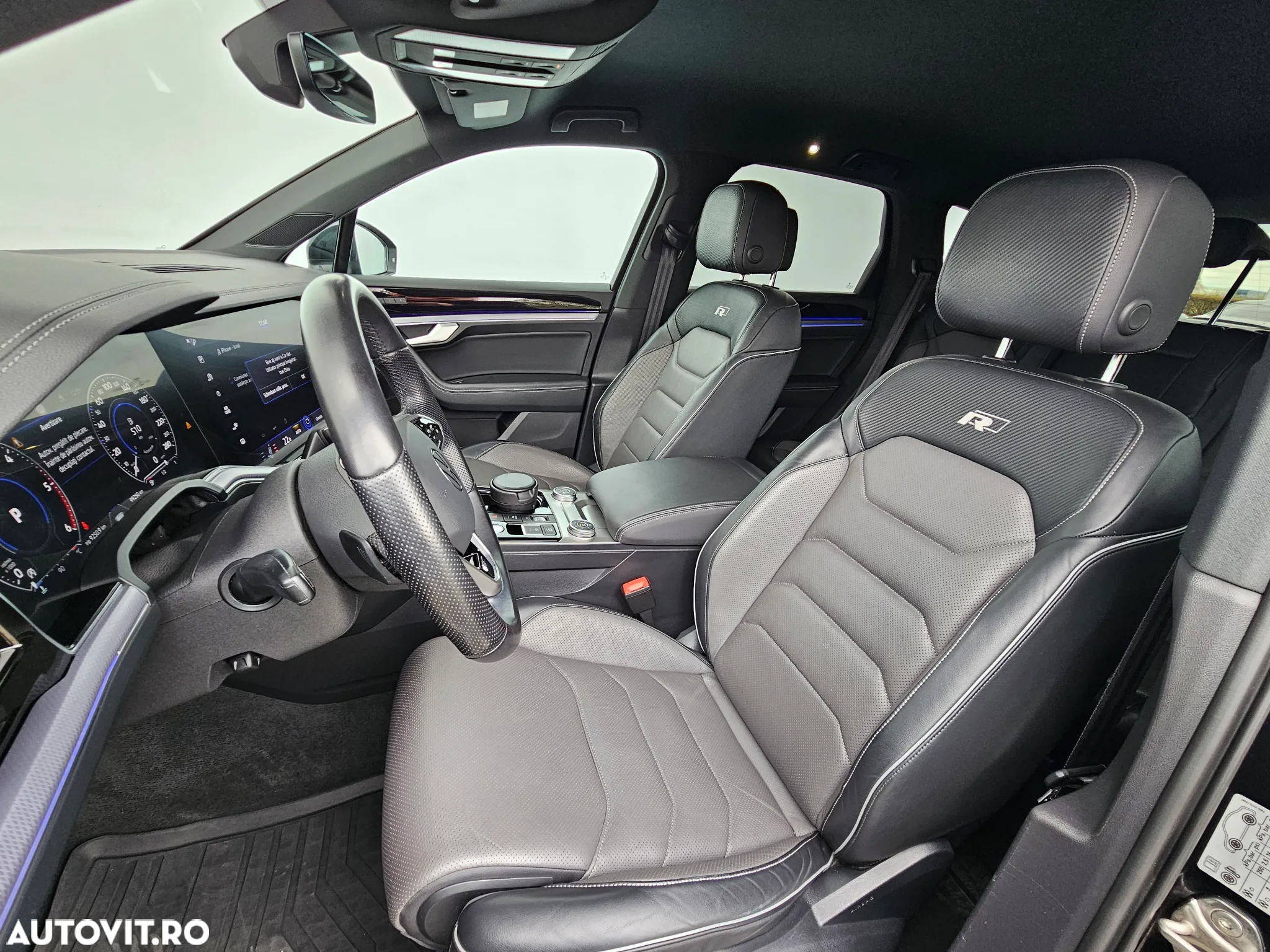 Volkswagen Touareg V6 TDI R-Style - 11