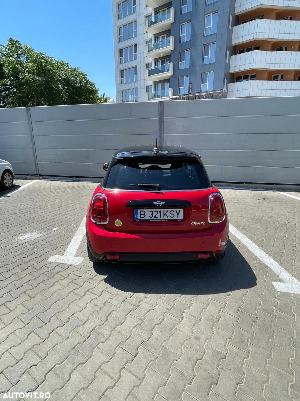 Mini Cooper SE Standard - 4