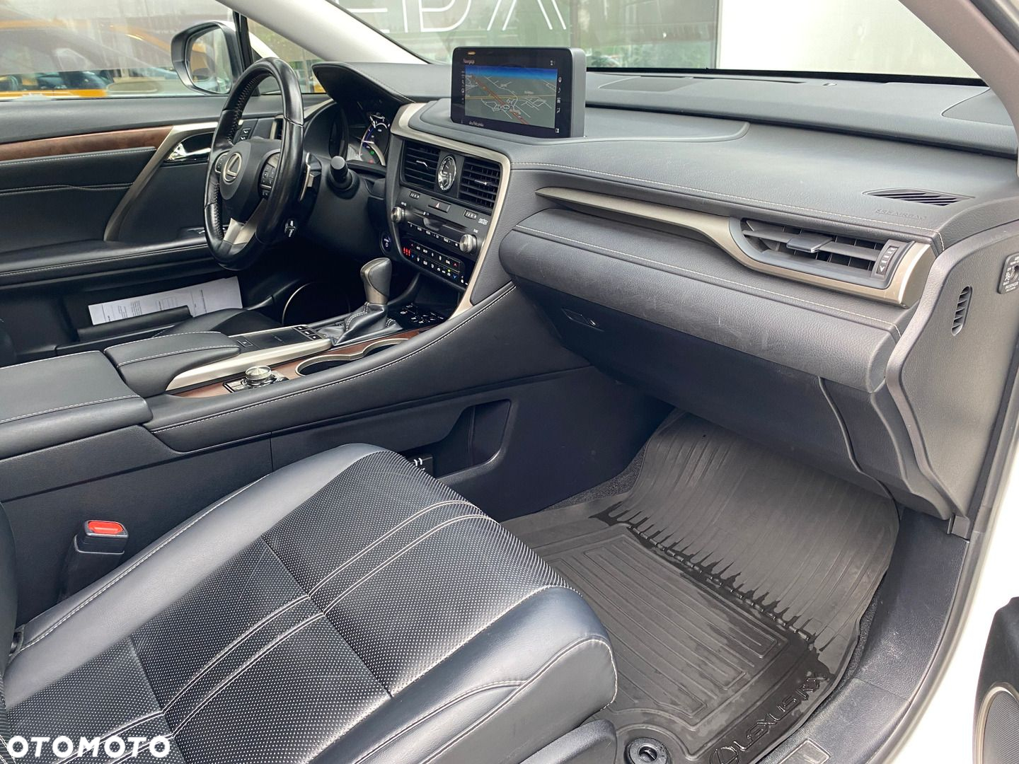 Lexus RX - 17