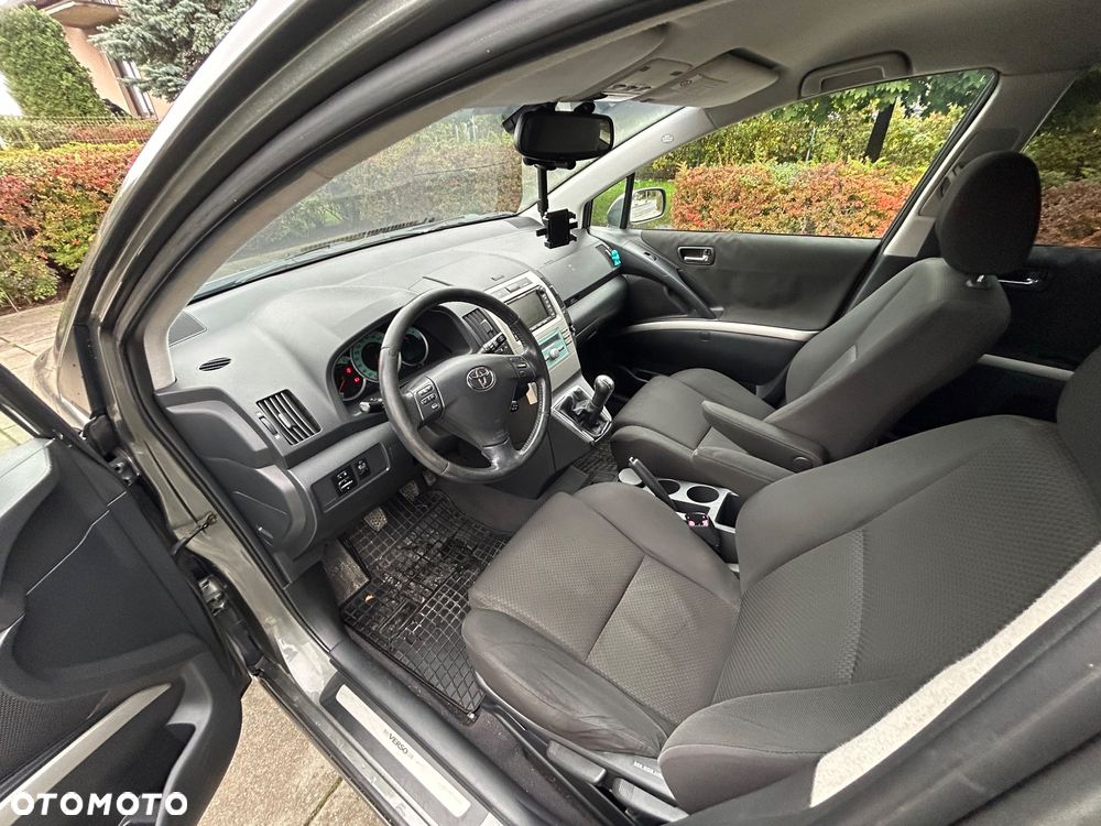 Toyota Corolla Verso 1.8 Edition - 8