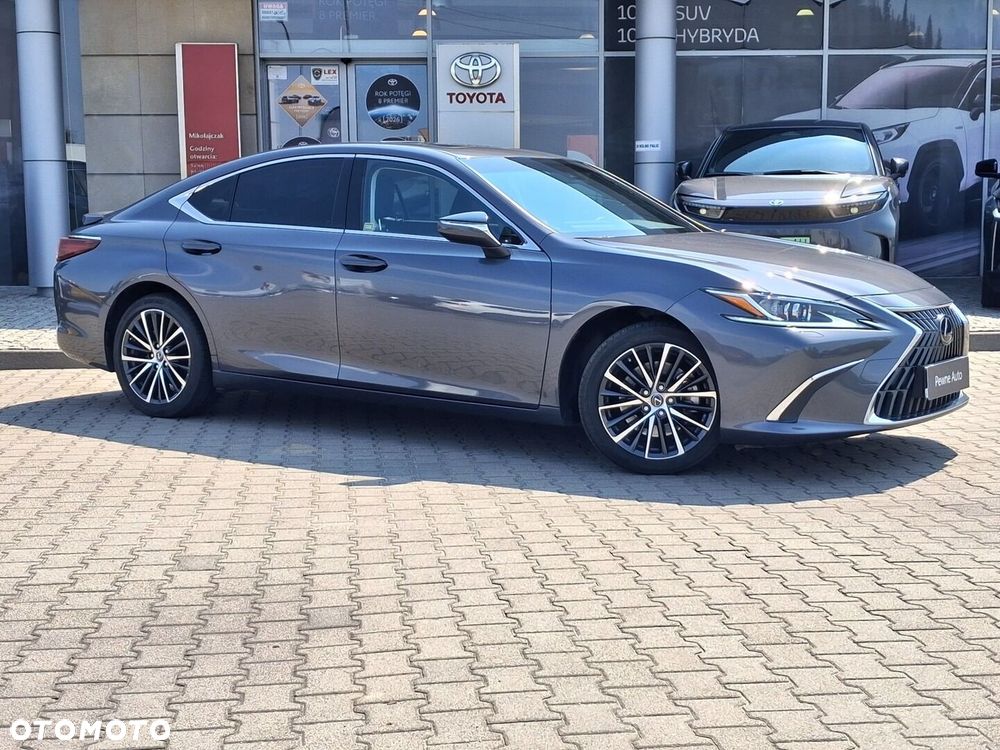 Lexus ES 300h Business Edition - 1