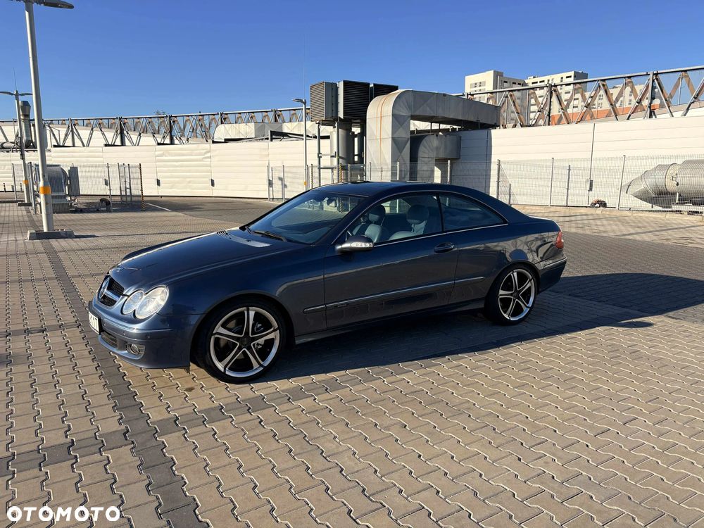 Mercedes-Benz CLK - 2