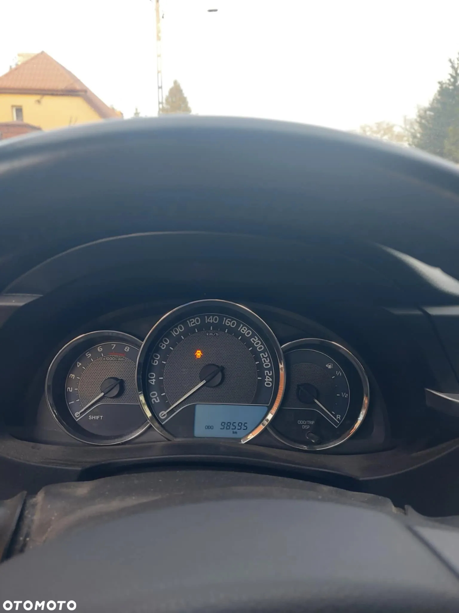 Toyota Corolla 1.6 Premium - 4