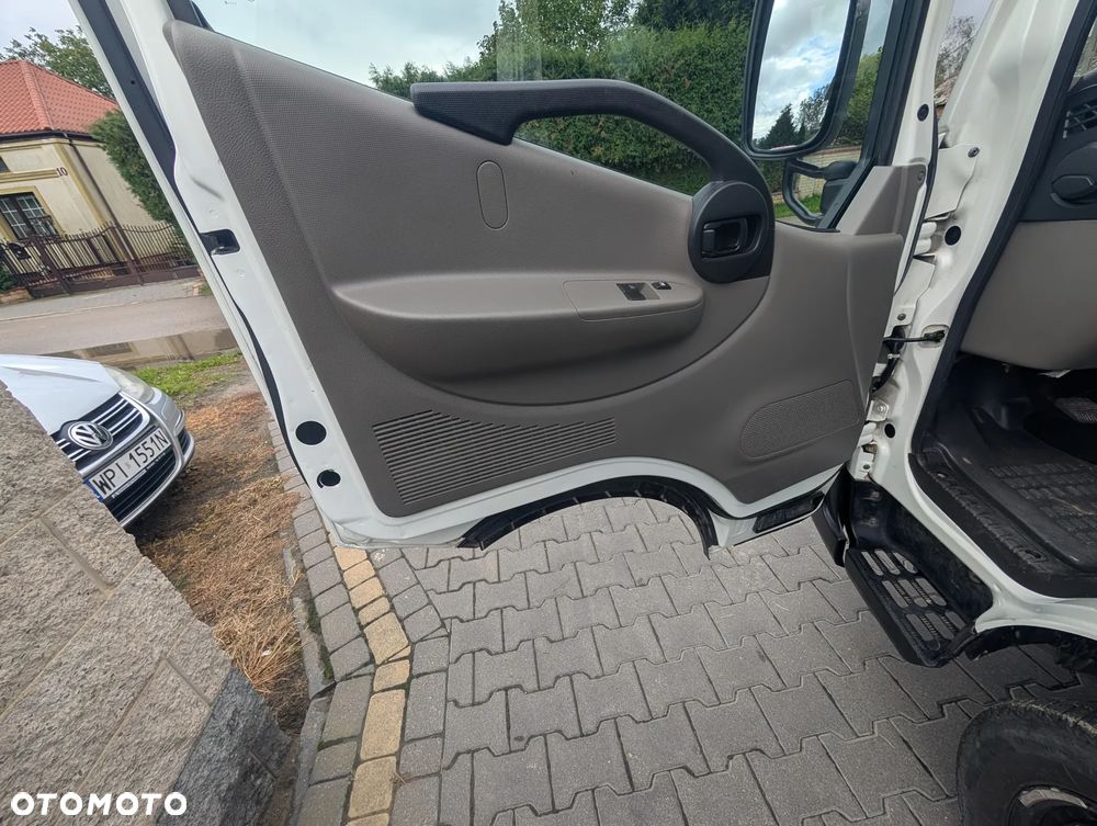 Nissan NT400 - 20