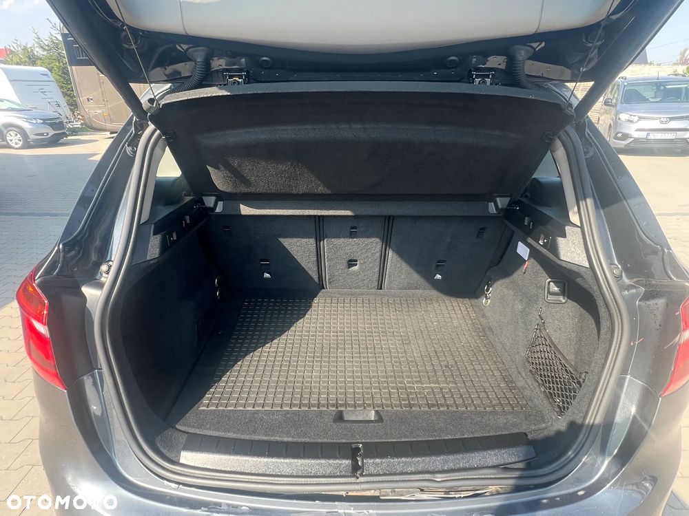 BMW Seria 2 216d Advantage - 13