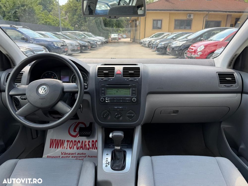 Volkswagen Golf - 5