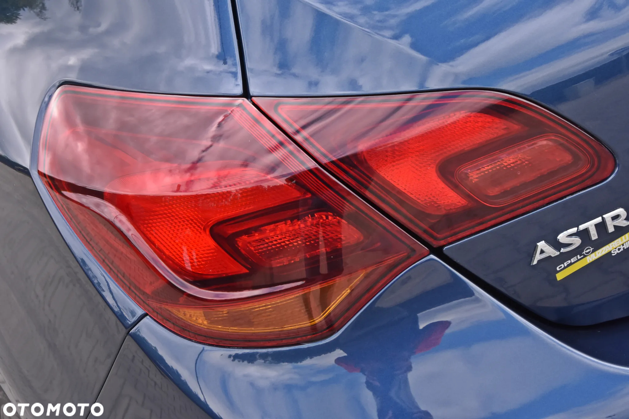 Opel Astra 1.6 Turbo Cosmo - 38