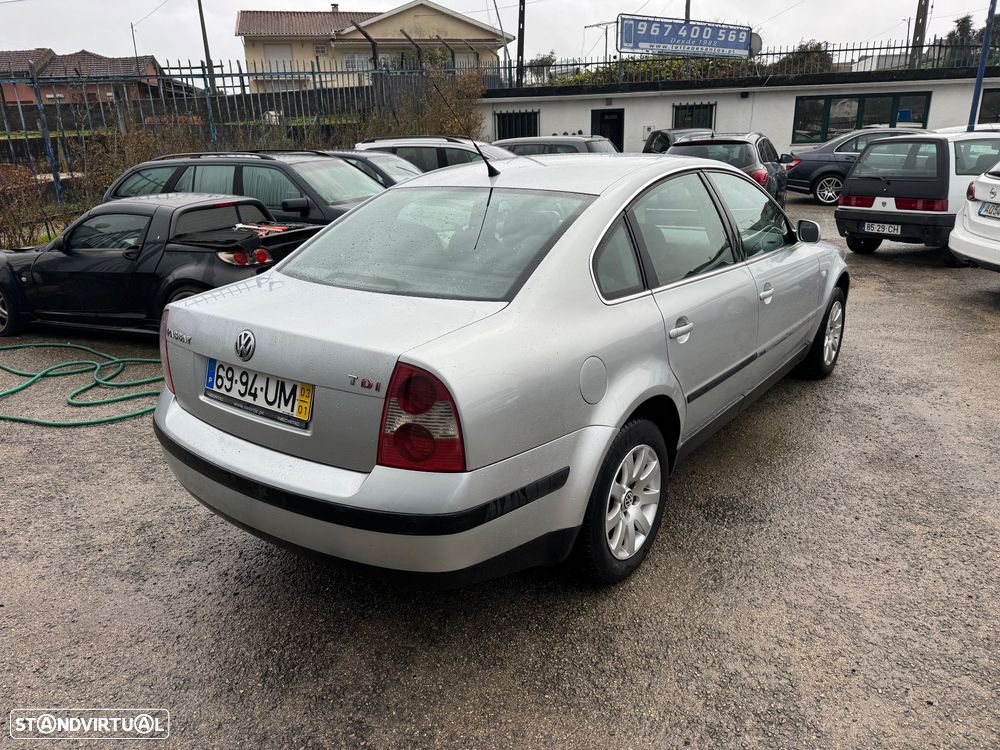 VW Passat 1.9 TDi Trendline EC - 26